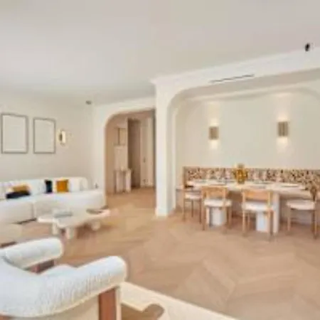Sumptuous With Garden Arc De Triomphe Appartement Paris