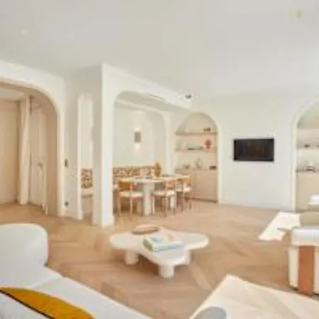 Sumptuous With Garden Arc De Triomphe Appartement