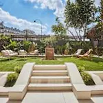 Sumptuous With Garden Arc De Triomphe